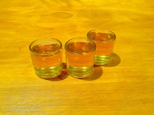 3 Gläßchen Mistela